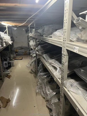 BYD Atto3 YUAN PLUS에 대한 24V 오른쪽 후방 꼬리등 내구성 및 신뢰성 SC2E-4133020